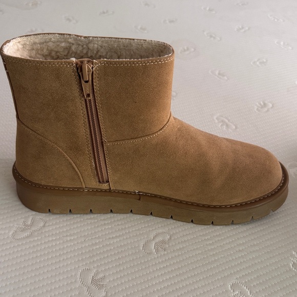 Universal Thread Tan Ankle Boots NWOT - Picture 3 of 5